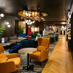 4* מלון Mercure Centre Saxe Lafayette